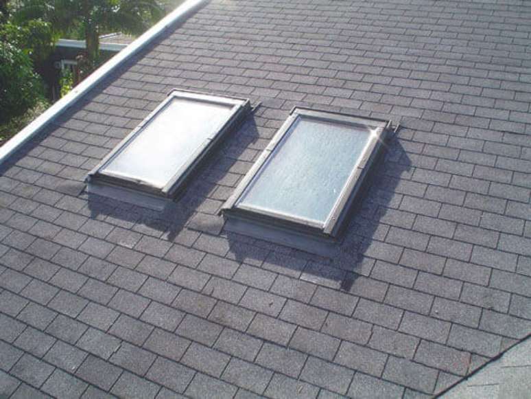 15. A telha shingle cinza é a melhor opção para casas modernas – Por: Embazzagesso