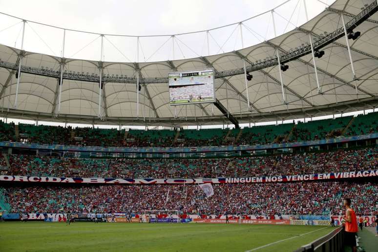 Clube reclama de administração do estádio, que aumentou preço da cerveja até para sócios (Foto: Felipe Oliveira/ECB)