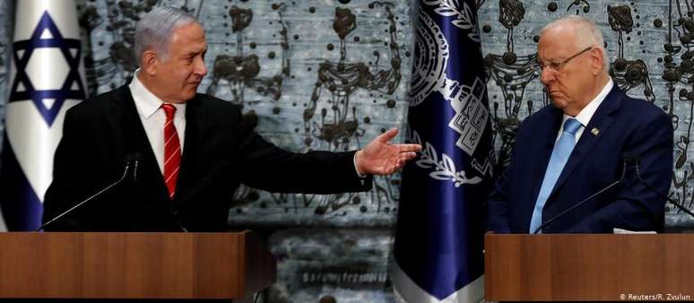 Netanyahu e Reuven Rivlin: presidente tenta evitar a convocação de uma terceira eleição neste ano