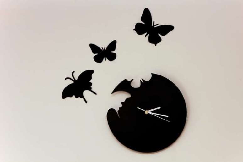 31. As borboletas se destacam neste relógio de vinil. Fonte: Pinterest