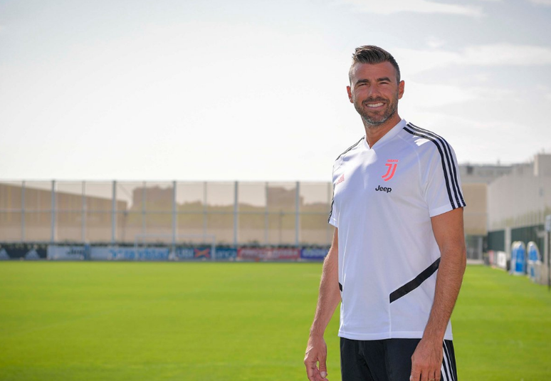 Andrea Barzagli venceu oito Campeonatos Italianos com a Velha Senhora (Foto: Reprodução/Twitter)