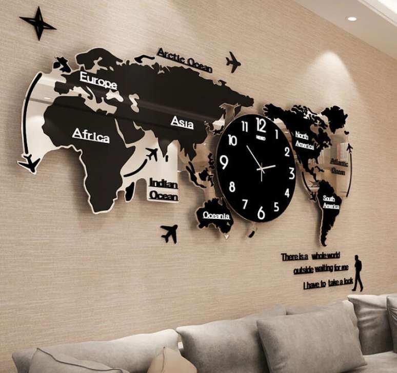 34. Rel&oacute;gio criativo forma a composi&ccedil;&atilde;o do Mapa Mundi. Fonte: Pinterest