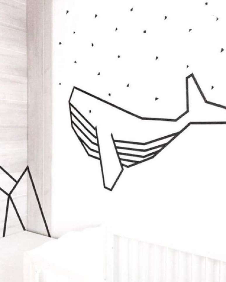 37. Decora&ccedil;&atilde;o de parede com fita isolante preta &ndash; Foto: Pinosy