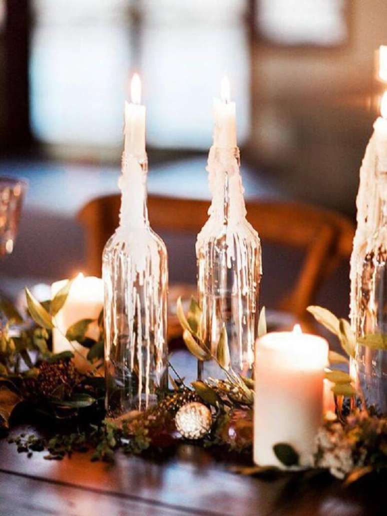 9. Garrafas decoradas com velas