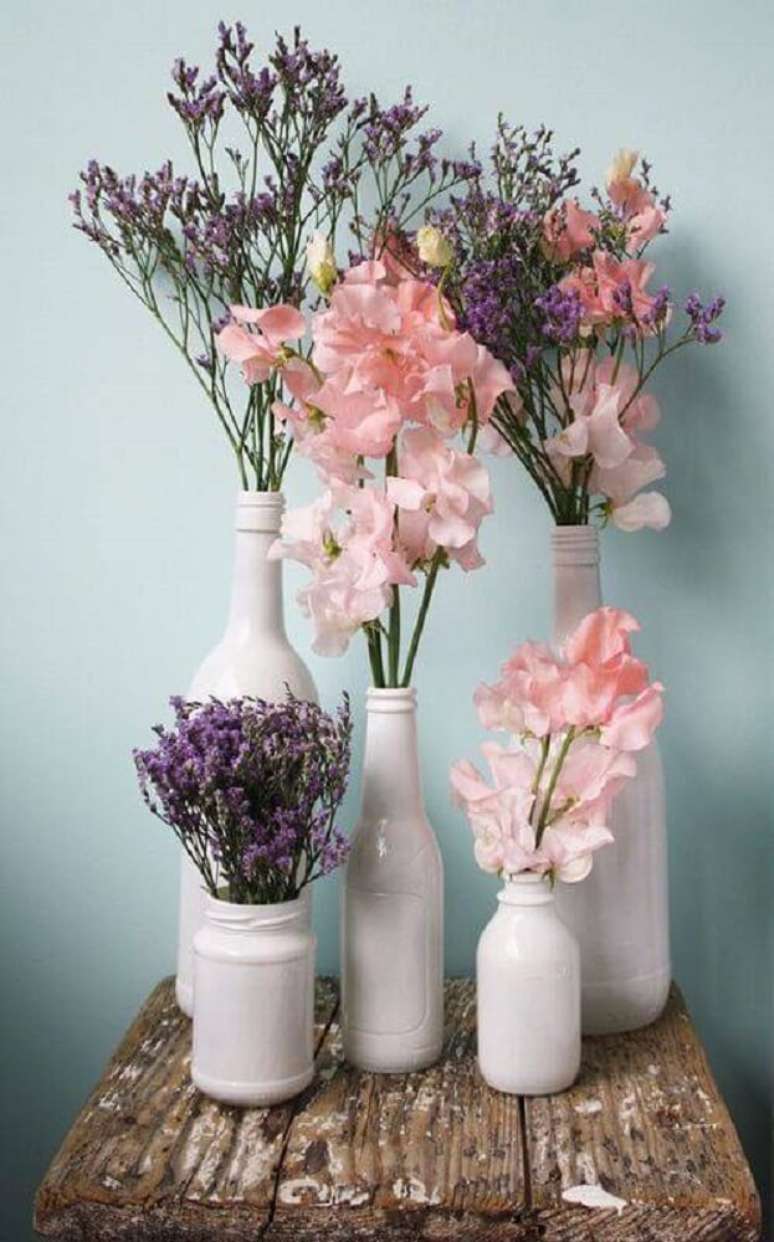 31. Garrafas decoradas para casamentos