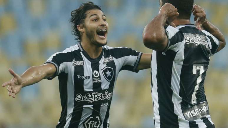 Marcinho ganha chance com Tite (Foto: Vítor Silva/Botafogo)