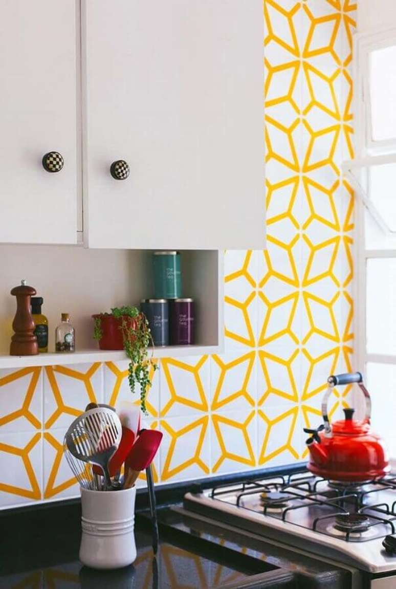 60. Os detalhes podem fazer toda a diferença na decoração da sua cozinha amarela – Foto: Ideias Decor