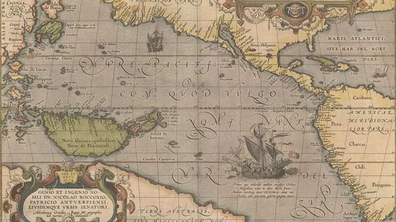 Mapa do oceano Pacífico desenhado em 1595