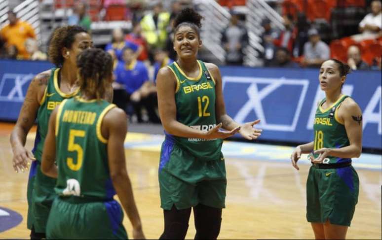 Seleção brasileira feminina de basquete fez jogo duro contra o Canadá na semifinal da Copa América, mas foi eliminada e disputará o 3º lugar
