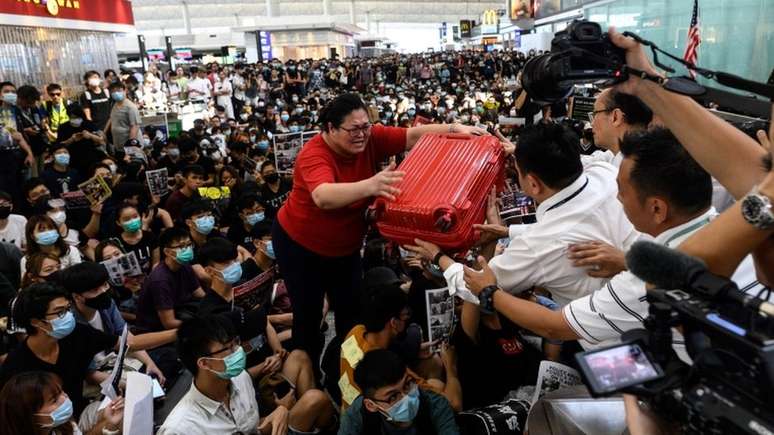 Protestos em agosto paralisaram aeroporto em Hong Kong