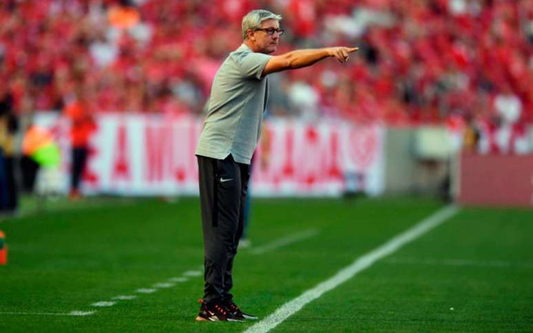 Odair entenda a manifestação da torcida colorada (Foto: Divulgação/Internacional)