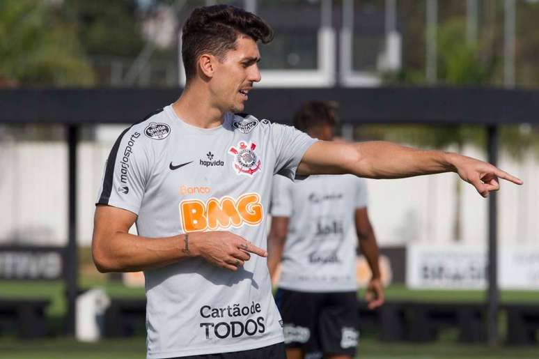 Danilo Avelar é um dos mais experientes do elenco corintiano (Foto: © Daniel Augusto Jr. / Ag. Corinthians)