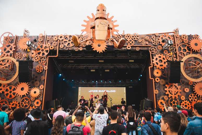 Jade Baraldo no palco descolado do Rock In Rio