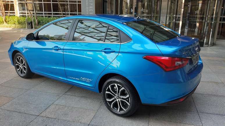 O visual do carro &eacute; um de seus pontos fortes.