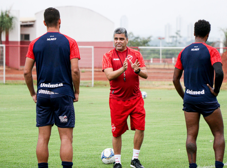 O Vila Nova vai em busca da sua segunda vitória em casa na temporada (Foto: Reprodução/Twitter)