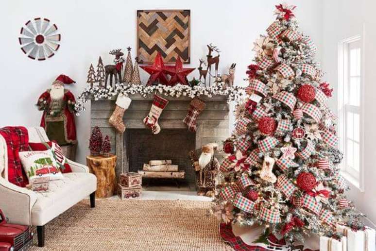 47. Fa&ccedil;a uma linda decora&ccedil;&atilde;o de natal para sala de estar &ndash; Por: China Brands