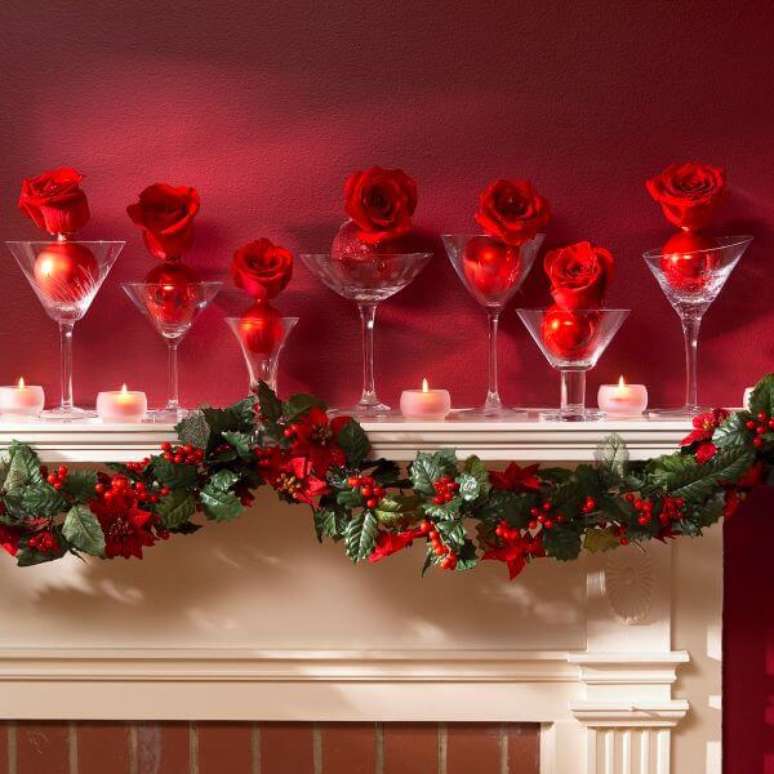 52. Aproveite a decora&ccedil;&atilde;o de natal para sala de estar e tenha um lindo ambiente &ndash; Por: Christmas Lights