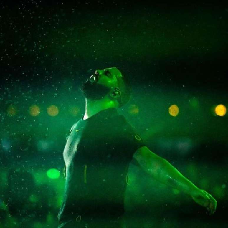 Drake encarou o Rock in Rio debaixo de chuva, mas barrou transmissão do show (Foto/Instagram)