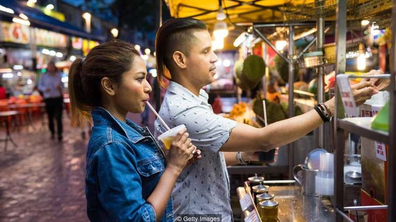A forma com que firmamos confian&ccedil;a no outro pode ser descrita, em parte, pelo nosso estilo de apego: baseado na seguran&ccedil;a, ansiedade ou fuga