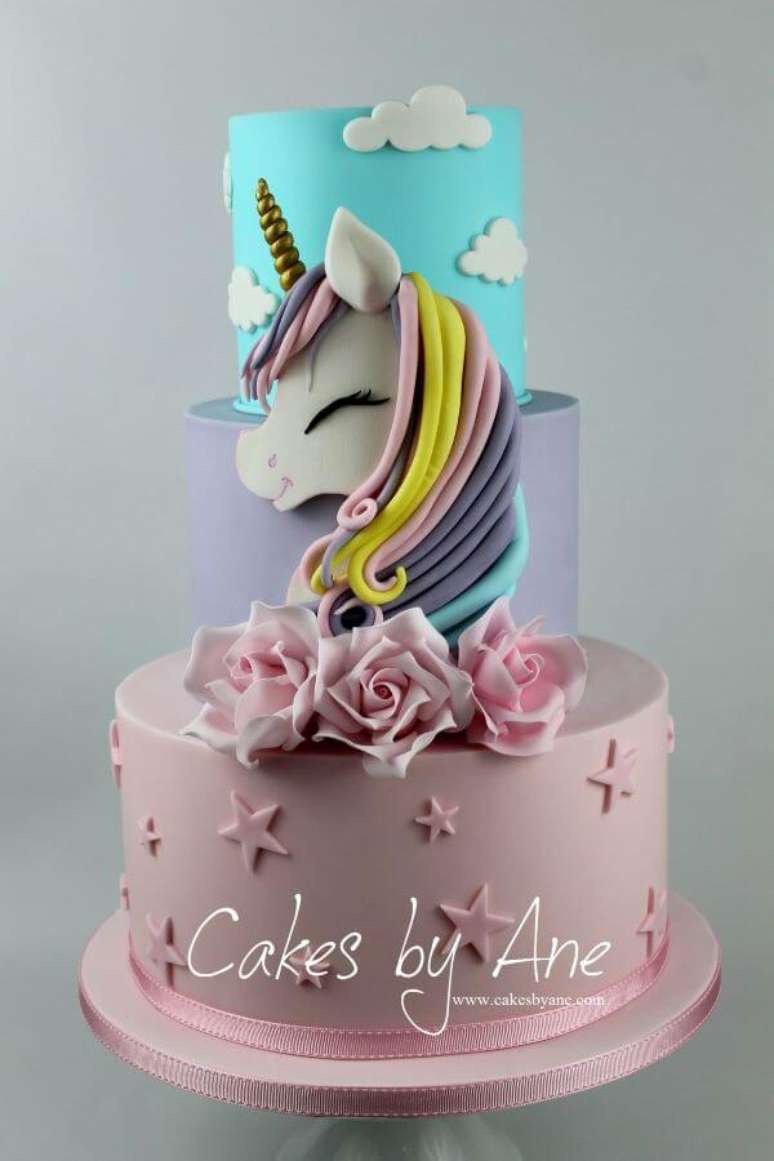 58. Bolo falso de unic&oacute;rnio &ndash; Por: Cakes by Ane