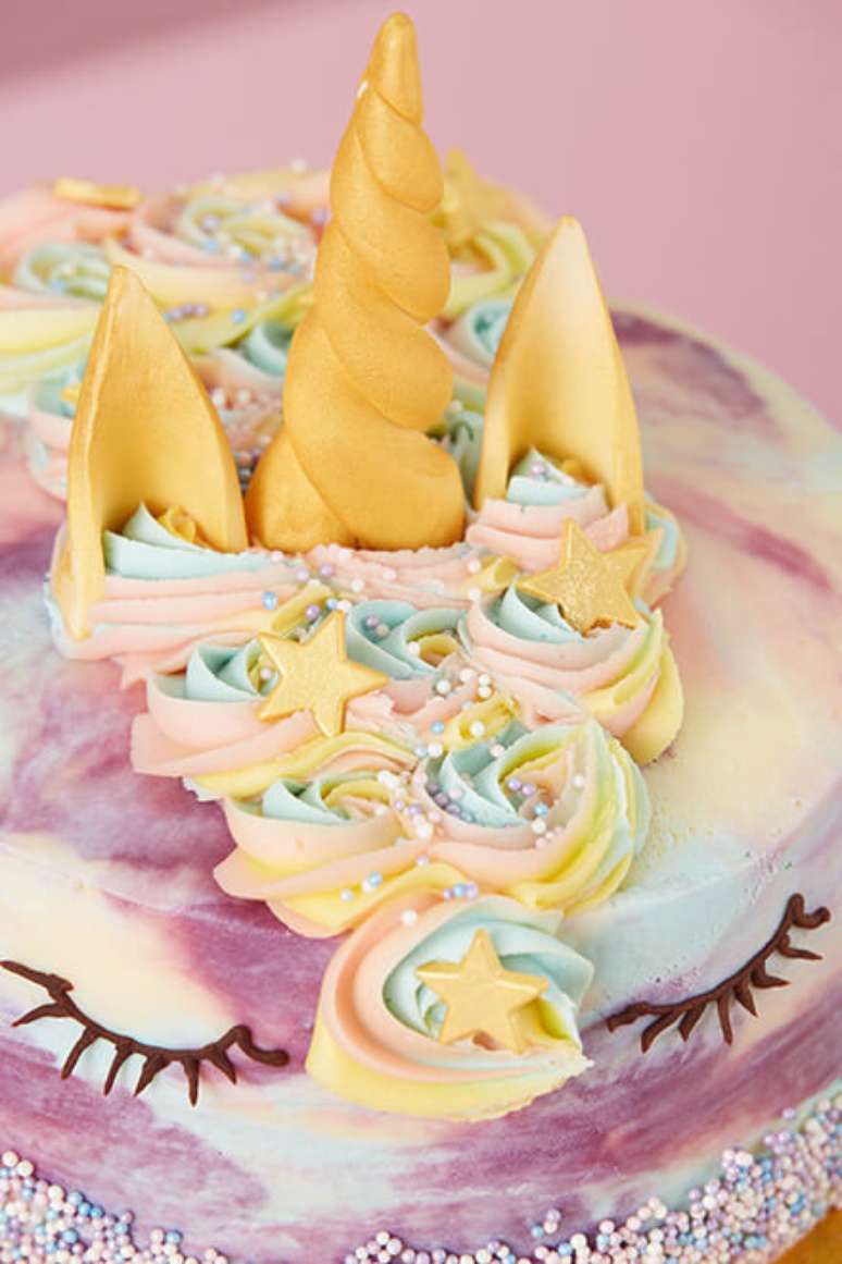 93. Bolo de unic&oacute;rnio &ndash; Por: Lolas cupcakes