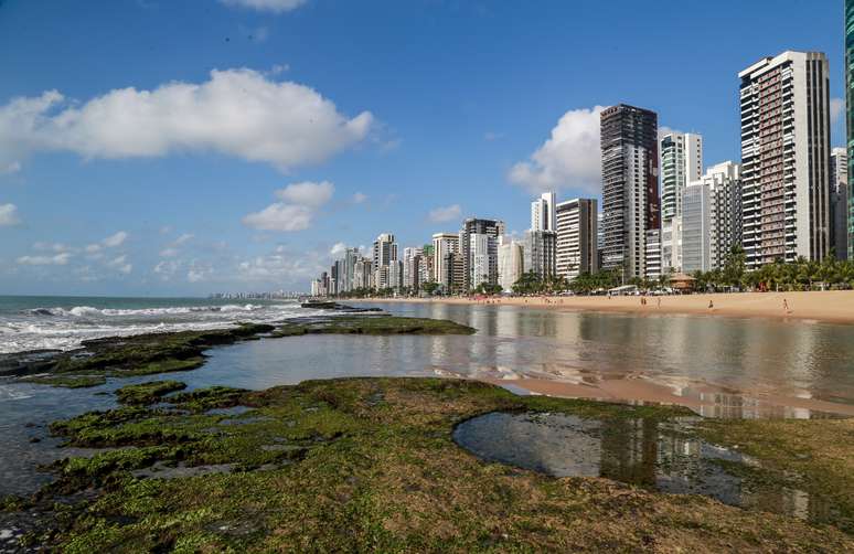 Praia da Boa Viagem, em Recife, está inclusa em projeto de alargamento