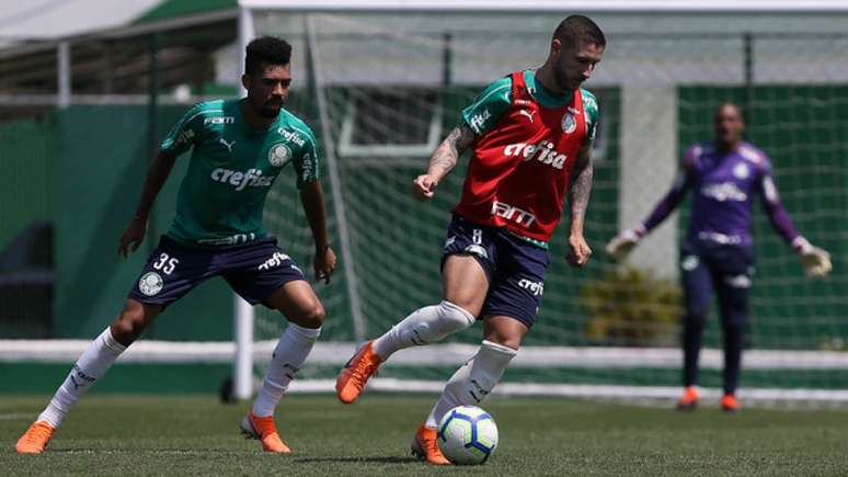 Palmeiras realizou treino na manhã desta quarta-feira, na Academia de Futebol (Foto: Cesar Greco)