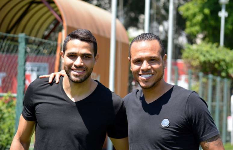 Alan Kardec e Luis Fabiano no CT da Barra Funda (Foto: Érico Leonan/São Paulo)