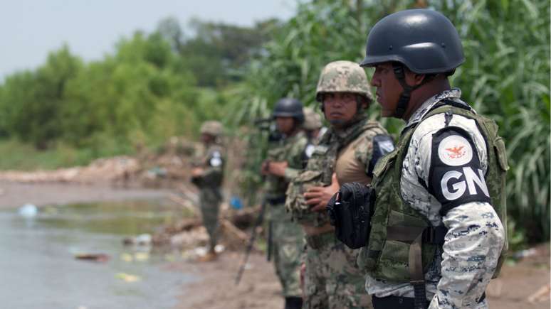 Trump está satisfeito com o envio de milhares de tropas da Guarda Nacional mexicana à fronteira com os Estados Unidos