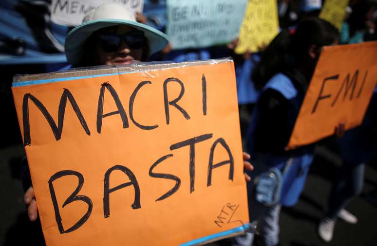 Manifestantes protestam contra medidas econ&ocirc;micas do governo Mauricio Macri em Buenos Aires, Argentina
24/09/2019
REUTERS/Agustin Marcarian