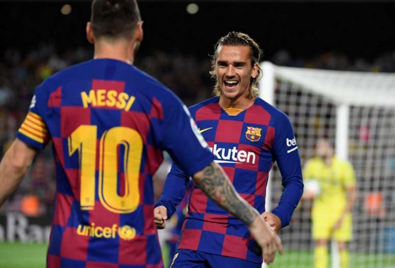 Messi, Griezmann e Suárez fazem trio de ataque do Barcelona na temporada (Foto: LLUIS GENE/AFP)