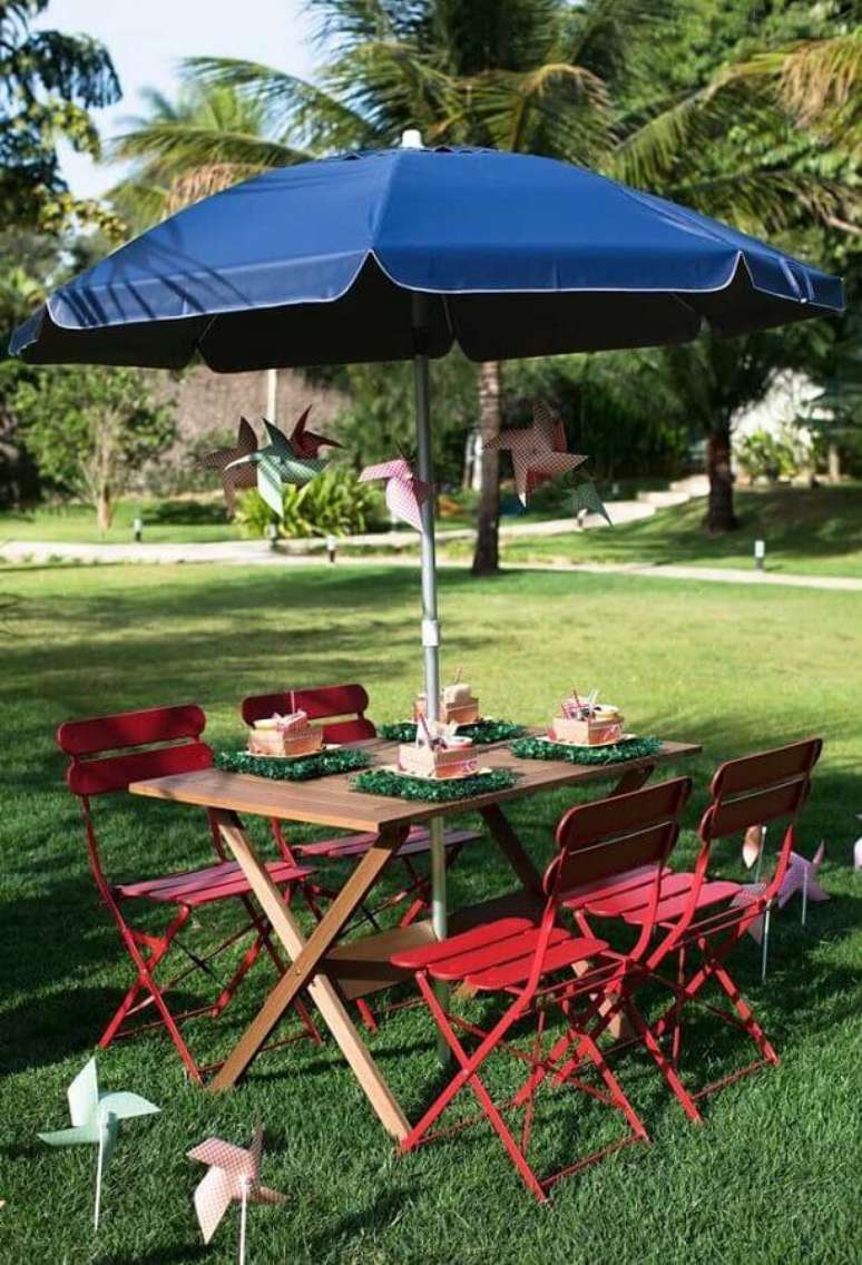 64. Picnic com decoração simples ao ar livre – Foto: Pinterest