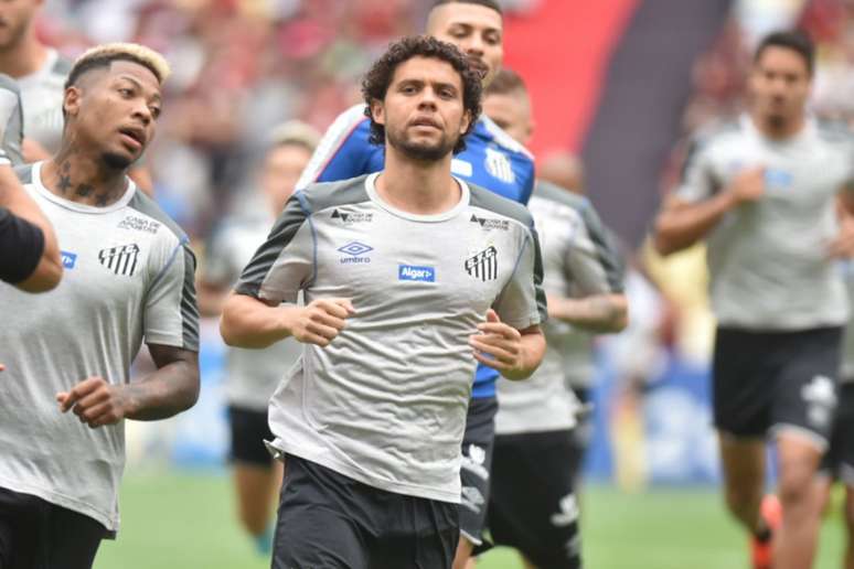 Victor Ferraz falou sobre a oscilação do Santos no Campeonato Brasileiro (Foto: Ivan Storti/Santos)