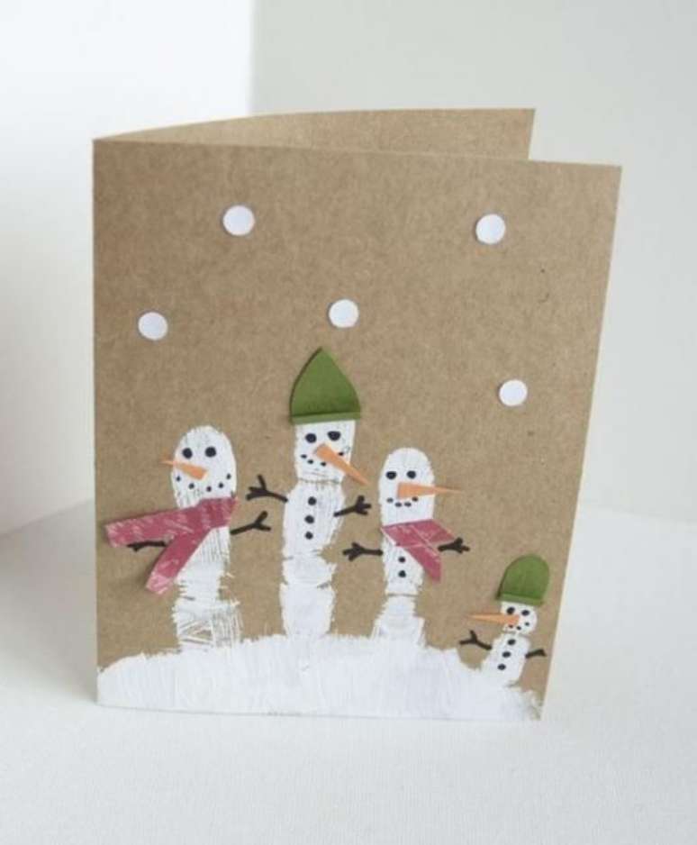 14. O papel craft é muito usado no cartão de Natal. Foto: Festas