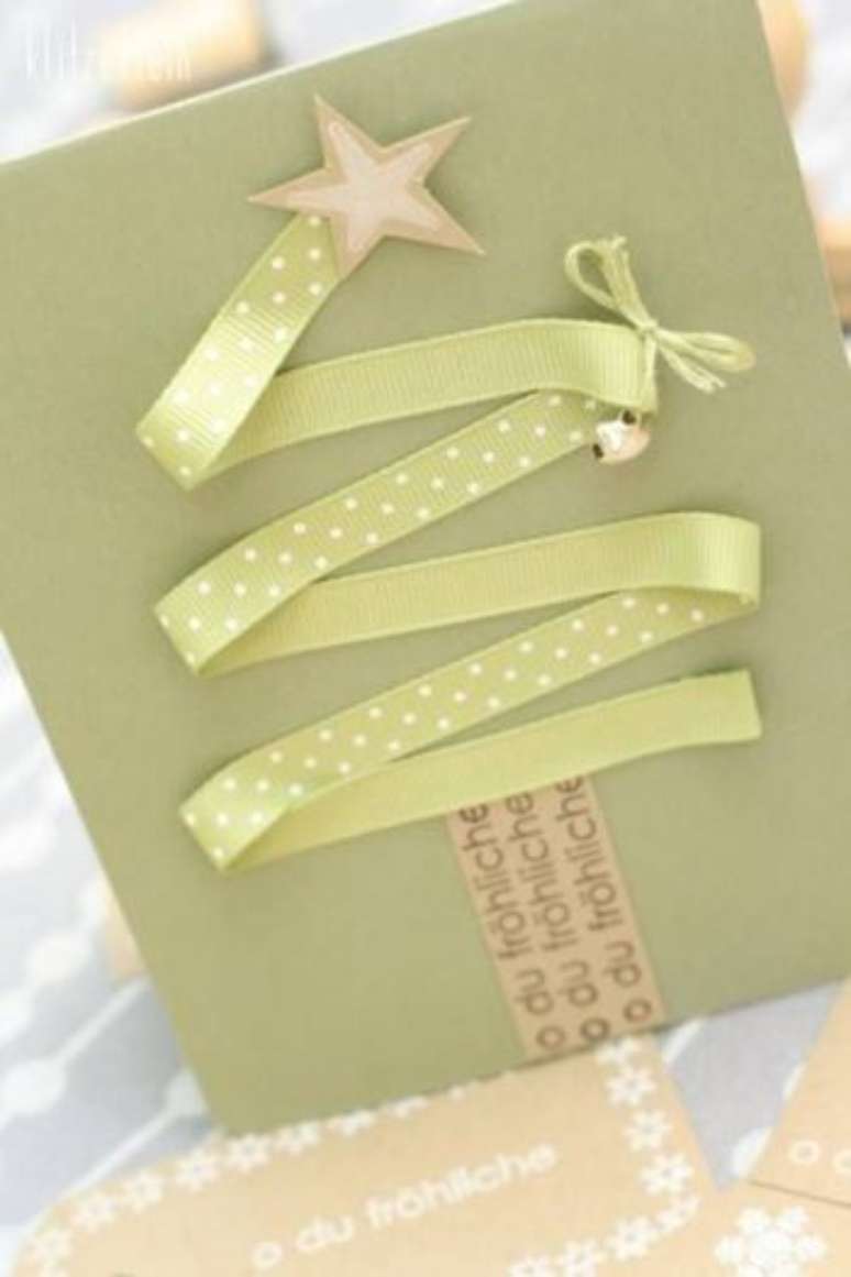 21. O verde é uma cor importantíssima para o cartão de Natal. Foto: Baú de Menino