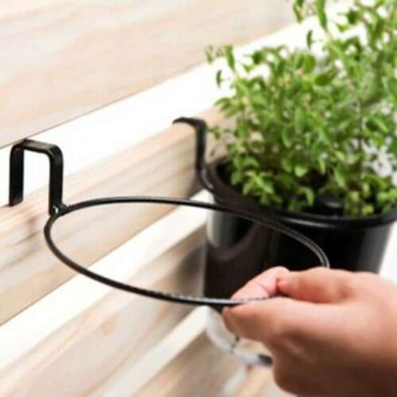 47. Suporte para plantas de ferro – Por: Pinterest