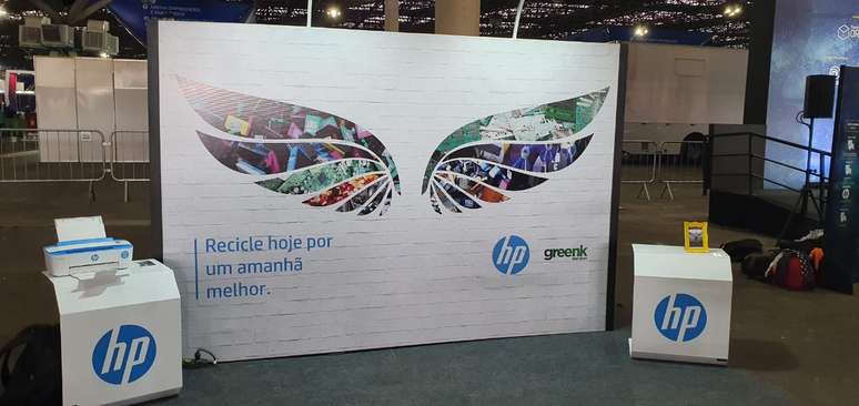A empresa de tecnologia Hewlett-Packard (HP) já produziu 8,2 milhões de equipamentos com plástico reciclado desde 2012 no Brasil