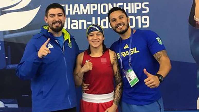 Bia Ferreira avançou às oitavas de final do Mundial de boxe (Foto: Divulgação/CBB)