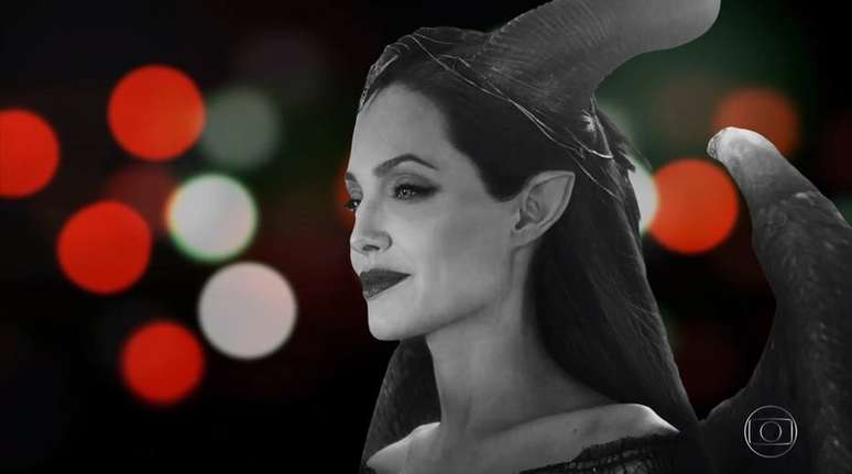 Última cena de 'Malévola', com Angelina Jolie, em dia de estreia de 'Avenida Brasil' no 'Vale a Pena Ver de Novo', com efeito da novela.