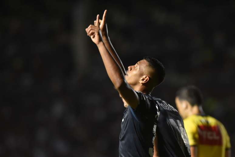 Tailson comemorando seu primeiro gol pelo profissional do Santos (Foto: Ivan Storti/ Santos)