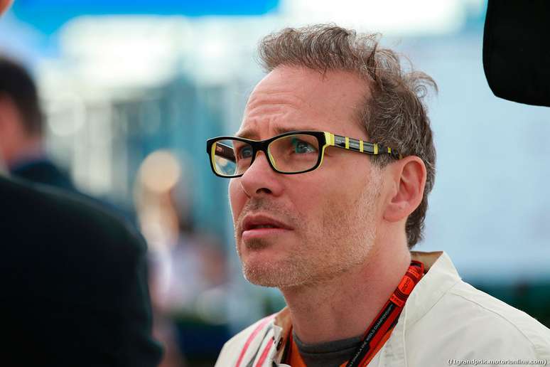 Villeneuve: “Hamilton e Schumacher só venceram quando tinham o melhor carro”