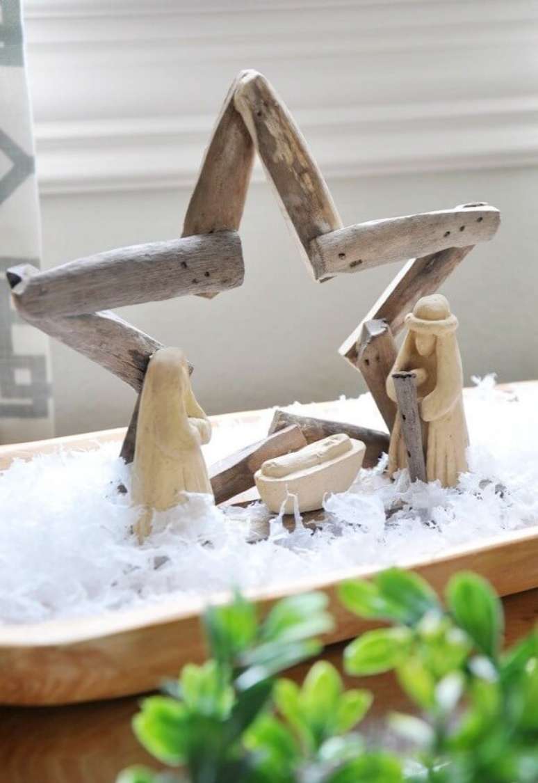 5. Modelo de Presépio feito com galhos e peças em madeira. Fonte: Honey We´re Home