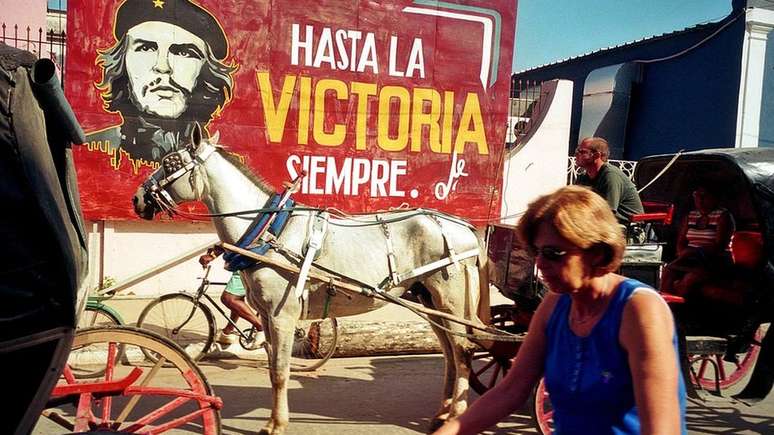 A frase mais conhecida de Che Guevara aparece em canções, murais, discursos, poemas, faixas, edifícios, obras de arte, camisetas e até tatuagens
