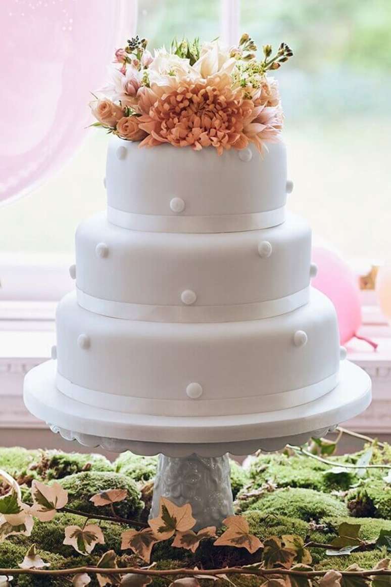 62. Modelo tradicional de bolo fake de casamento – Foto: Assetproject