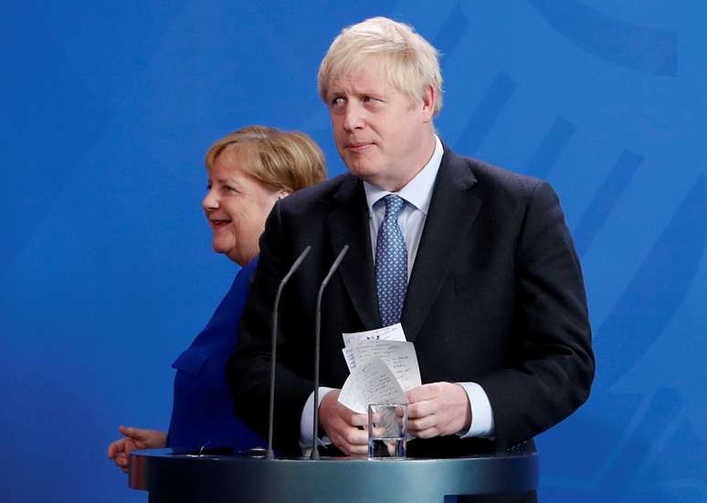Johnson e Merkel dão entrevista coletiva em Berlim, em agosto
21/08/2019
REUTERS/Fabrizio Bensch