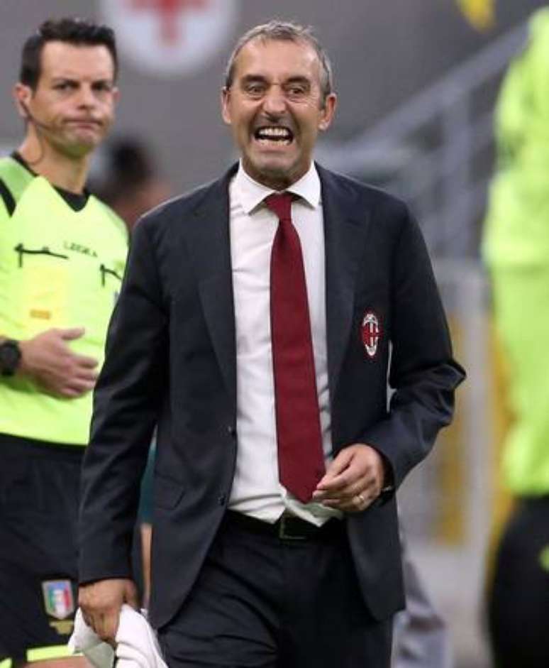 Milan demite técnico Marco Giampaolo e se aproxima de Pioli