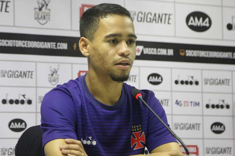 Yago Pikachu ressaltou que o jogo não será fácil diante do Avaí (Foto: Paulo Fernandes/CRVG)