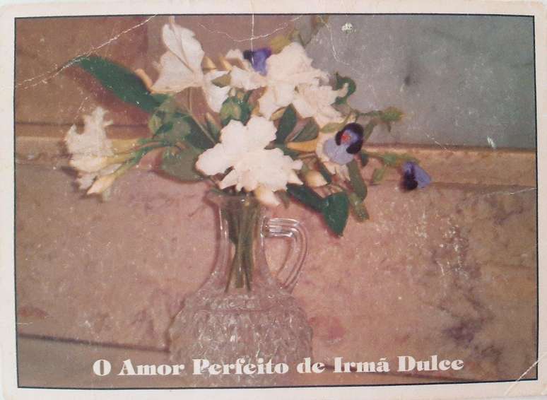 Postal da freira baiana que Milena carregou durante toda a gesta&ccedil;&atilde;o