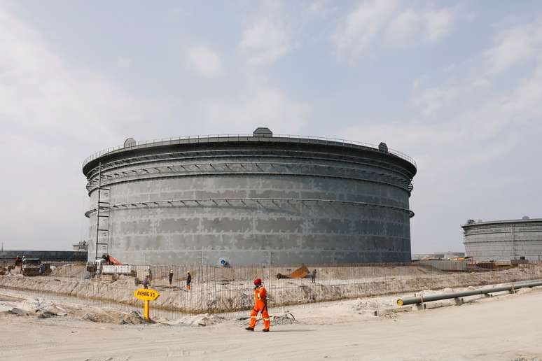 Tanque de armazenamento de petróleo na refinaria de Ibeju Lekki, região de Lagos, Nigéria 
07/08/2019
REUTERS/Temilade Adelaja