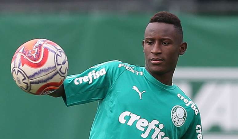 Atacante do Palmeiras é convocado para amistosos da seleção olímpica da  Colômbia